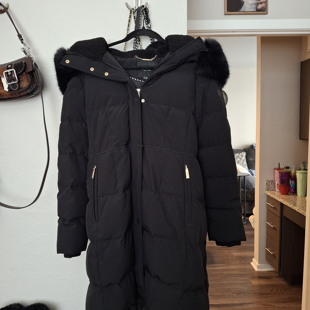 Women's Black Puffer Coat